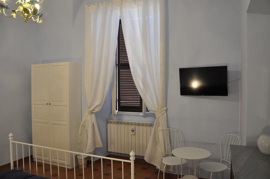 La Darsena B&B Civitavecchia Δωμάτιο φωτογραφία